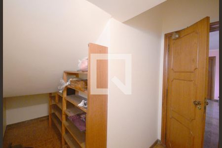 Casa para alugar com 609m², 5 quartos e 6 vagas Casa para alugar com 609m², 5 quartos e 6 vagasSapateira