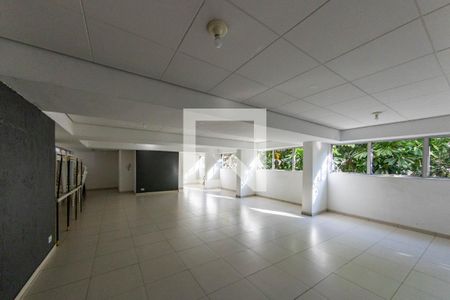 Apartamento à venda com 68m², 2 quartos e 1 vagaÁrea comum