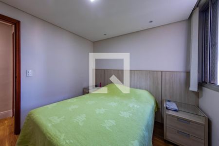 Apartamento à venda com 68m², 2 quartos e 1 vagaQuarto 2