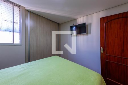 Apartamento à venda com 68m², 2 quartos e 1 vagaQuarto 2