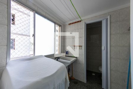 Apartamento à venda com 68m², 2 quartos e 1 vagaÁrea de Serviço