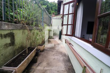 Casa à venda com 142m², 3 quartos e 2 vagasQuintal