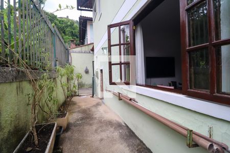 Casa à venda com 142m², 3 quartos e 2 vagasQuintal