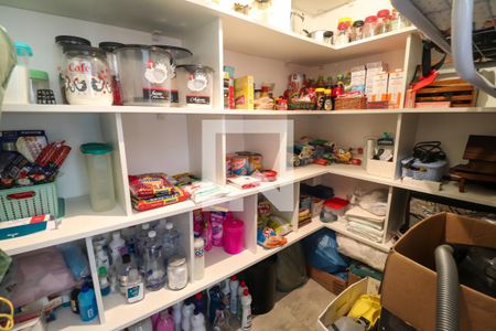 Casa à venda com 142m², 3 quartos e 2 vagasDespensa