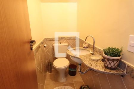 Casa à venda com 142m², 3 quartos e 2 vagasLavabo