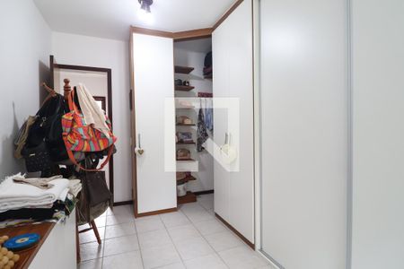 Casa à venda com 142m², 3 quartos e 2 vagasSuíte