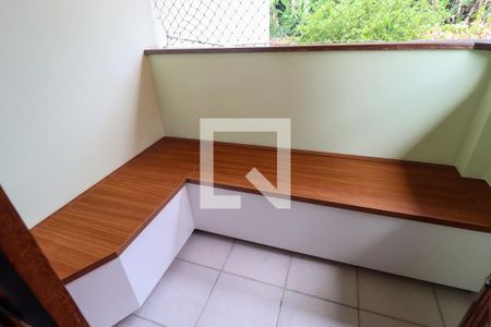 Casa à venda com 142m², 3 quartos e 2 vagasVaranda