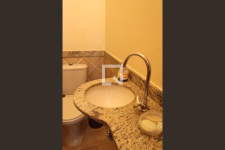 Casa à venda com 142m², 3 quartos e 2 vagasLavabo