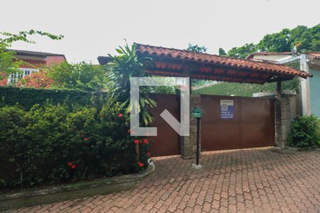 Casa à venda com 142m², 3 quartos e 2 vagasImóvel