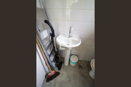 Casa à venda com 142m², 3 quartos e 2 vagasBanheiro de serviço