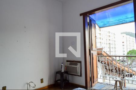 Casa à venda com 383m², 4 quartos e 3 vagasQuarto 2