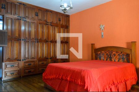 Casa à venda com 383m², 4 quartos e 3 vagasSuíte 