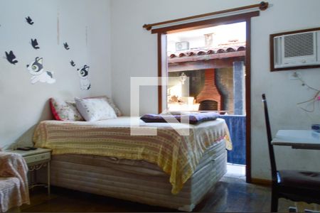 Casa à venda com 383m², 4 quartos e 3 vagasQuarto 1