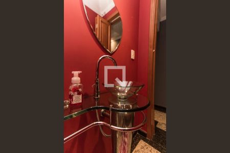 Lavabo   de casa para alugar com 3 quartos, 200m² em Vila Isolina Mazzei, São Paulo