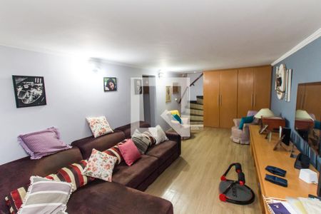 Casa para alugar com 200m², 3 quartos e 2 vagas Casa para alugar com 200m², 3 quartos e 2 vagasSalão