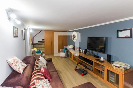 Casa para alugar com 200m², 3 quartos e 2 vagas Casa para alugar com 200m², 3 quartos e 2 vagasSalão