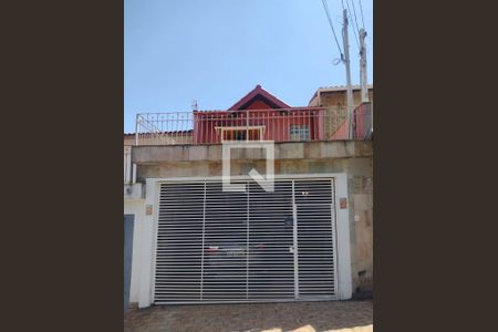 Casa para alugar com 200m², 3 quartos e 2 vagas Casa para alugar com 200m², 3 quartos e 2 vagasFachada