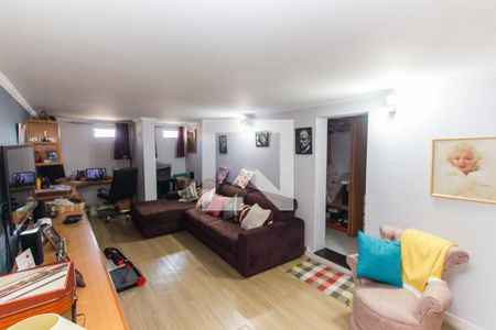 Casa para alugar com 200m², 3 quartos e 2 vagas Casa para alugar com 200m², 3 quartos e 2 vagasSalão