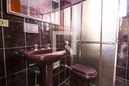 Casa à venda com 209m², 4 quartos e 2 vagasBanheiro da Suíte 2