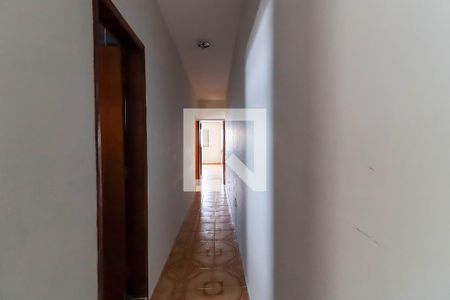 Casa à venda com 209m², 4 quartos e 2 vagasCorredor