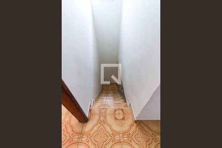 Casa à venda com 209m², 4 quartos e 2 vagasEscada