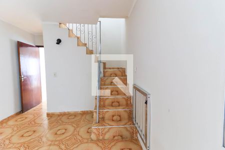 Casa à venda com 209m², 4 quartos e 2 vagasEscada