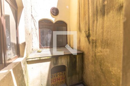 Casa à venda com 324m², 4 quartos e 5 vagas Casa à venda com 324m², 4 quartos e 5 vagasÁrea de serviço