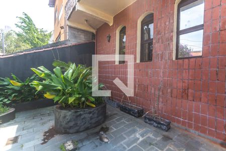 Casa à venda com 324m², 4 quartos e 5 vagas Casa à venda com 324m², 4 quartos e 5 vagasHall de entrada