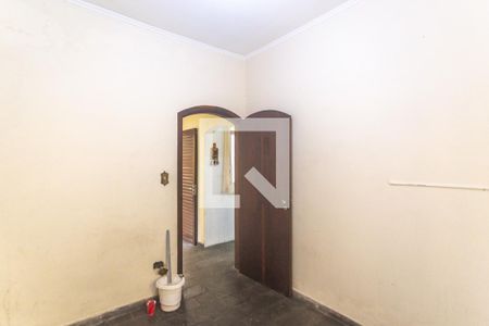 Casa à venda com 324m², 4 quartos e 5 vagas Casa à venda com 324m², 4 quartos e 5 vagasQuarto de serviço