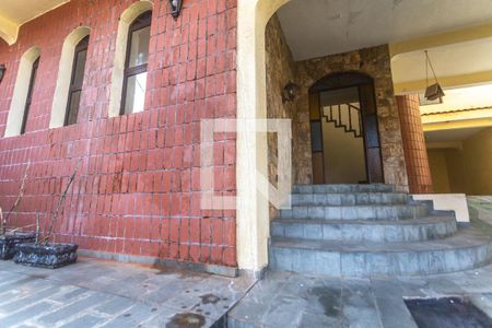 Casa à venda com 324m², 4 quartos e 5 vagas Casa à venda com 324m², 4 quartos e 5 vagasHall de entrada