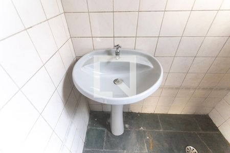 Casa à venda com 324m², 4 quartos e 5 vagas Casa à venda com 324m², 4 quartos e 5 vagasBanheiro de serviço