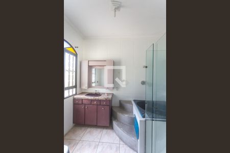 Casa à venda com 324m², 4 quartos e 5 vagas Casa à venda com 324m², 4 quartos e 5 vagasBanheiro suíte 2