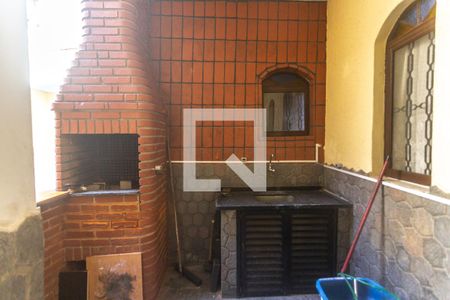 Casa à venda com 324m², 4 quartos e 5 vagas Casa à venda com 324m², 4 quartos e 5 vagasChurrasqueira