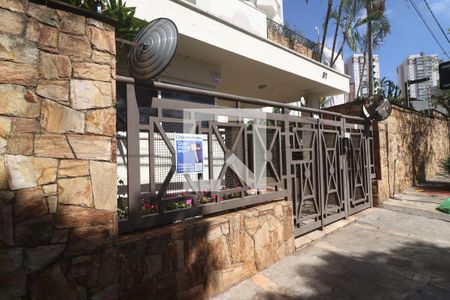 Apartamento para alugar com 65m², 2 quartos e 1 vagaFachada