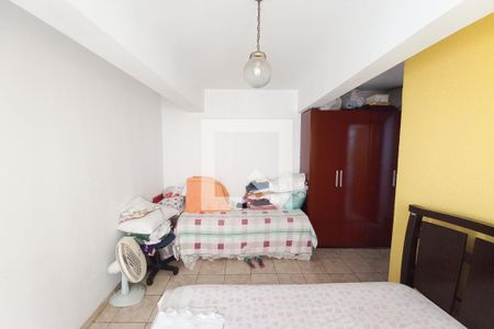 Casa à venda com 167m², 4 quartos e 2 vagas Casa à venda com 167m², 4 quartos e 2 vagasQuarto 4 - Suíte