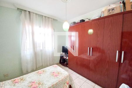 Casa à venda com 167m², 4 quartos e 2 vagas Casa à venda com 167m², 4 quartos e 2 vagasQuarto 2