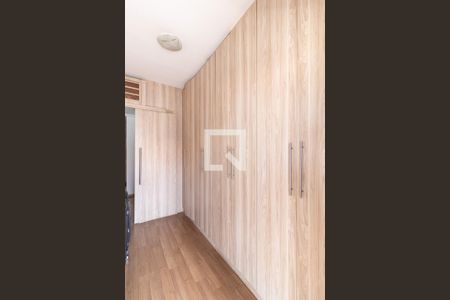 Casa à venda com 270m², 4 quartos e 1 vaga Casa à venda com 270m², 4 quartos e 1 vagaCloset