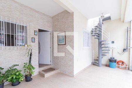 Casa à venda com 270m², 4 quartos e 1 vaga Casa à venda com 270m², 4 quartos e 1 vagaGaragem