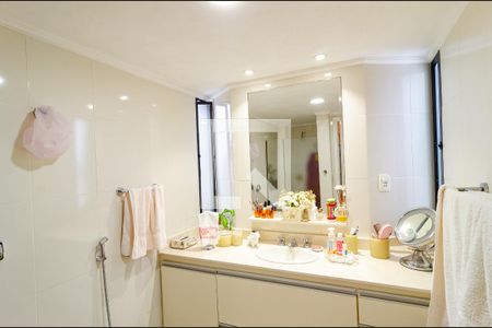 Apartamento à venda com 105m², 3 quartos e 1 vagaBanheiro Social