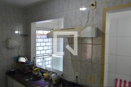 Casa de condomínio à venda com 65m², 2 quartos e 1 vagaCozinha
