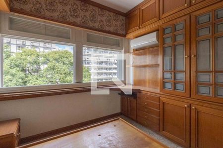 Quarto Suíte de apartamento à venda com 3 quartos, 147m² em Independência, Porto Alegre