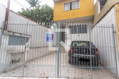 Casa para alugar com 80m², 2 quartos e 1 vaga Casa para alugar com 80m², 2 quartos e 1 vagaFachada