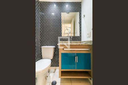 Apartamento à venda com 57m², 2 quartos e 1 vagaBanheiro Social