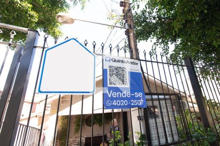 Casa à venda com 140m², 5 quartos e 5 vagasFachada