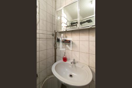 Casa à venda com 140m², 5 quartos e 5 vagasBanheiro - Casa 1