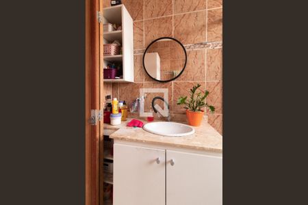 Casa à venda com 140m², 5 quartos e 5 vagasBanheiro - Casa 2