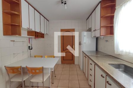 Apartamento à venda com 131m², 3 quartos e 2 vagasCozinha