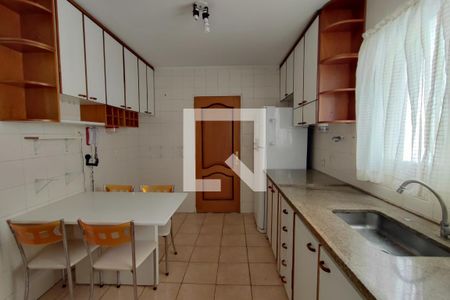 Apartamento à venda com 131m², 3 quartos e 2 vagasCozinha