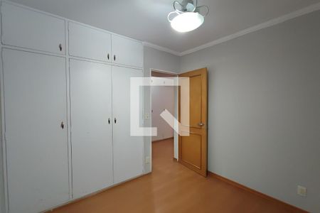 Apartamento à venda com 131m², 3 quartos e 2 vagasQuarto 3