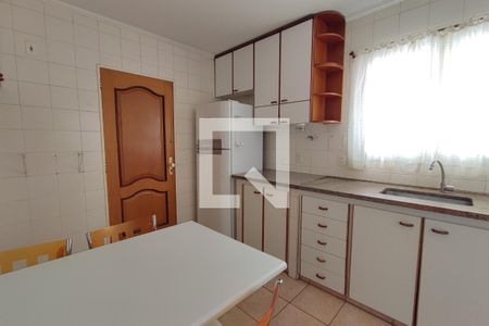 Apartamento à venda com 131m², 3 quartos e 2 vagasCozinha